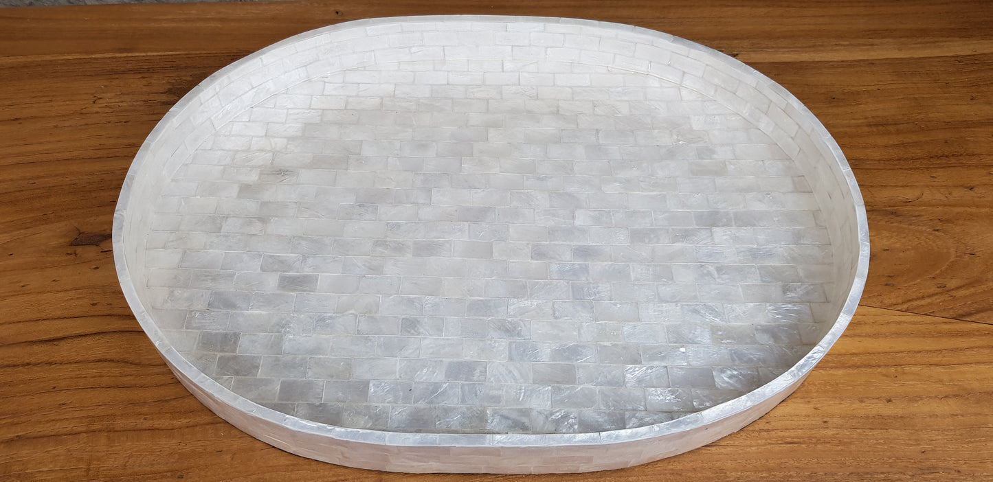 Plateau ovale en nacre L 40 cm