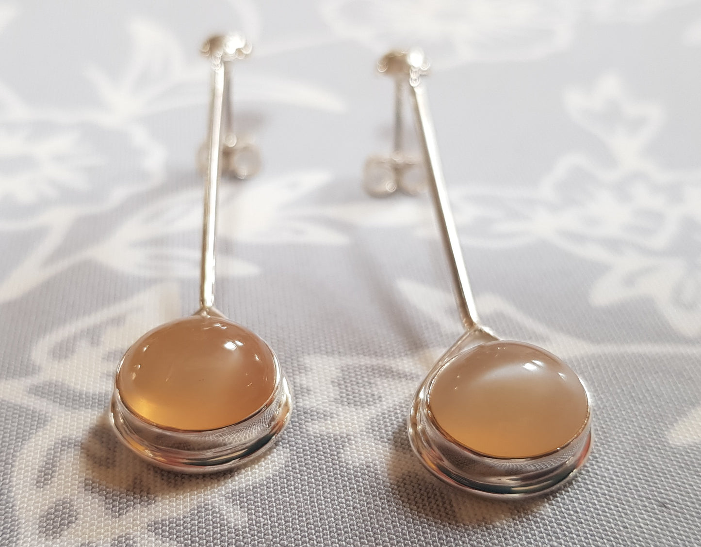Boucles d'oreilles en argent pur avec pierre de Lune pêche orange