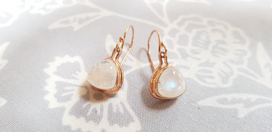 Boucles d'oreilles en plaqué or rose avec pierre de Lune