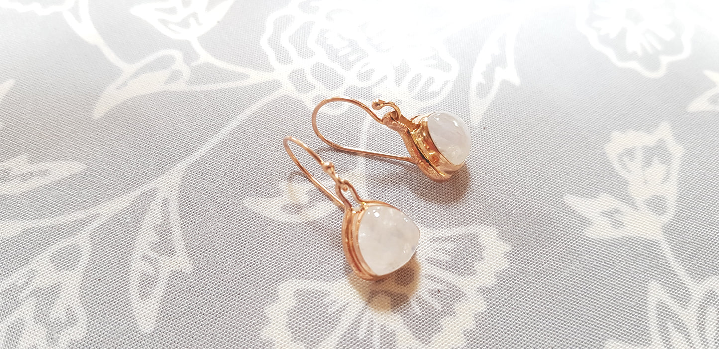 Boucles d'oreilles en plaqué or rose avec pierre de Lune