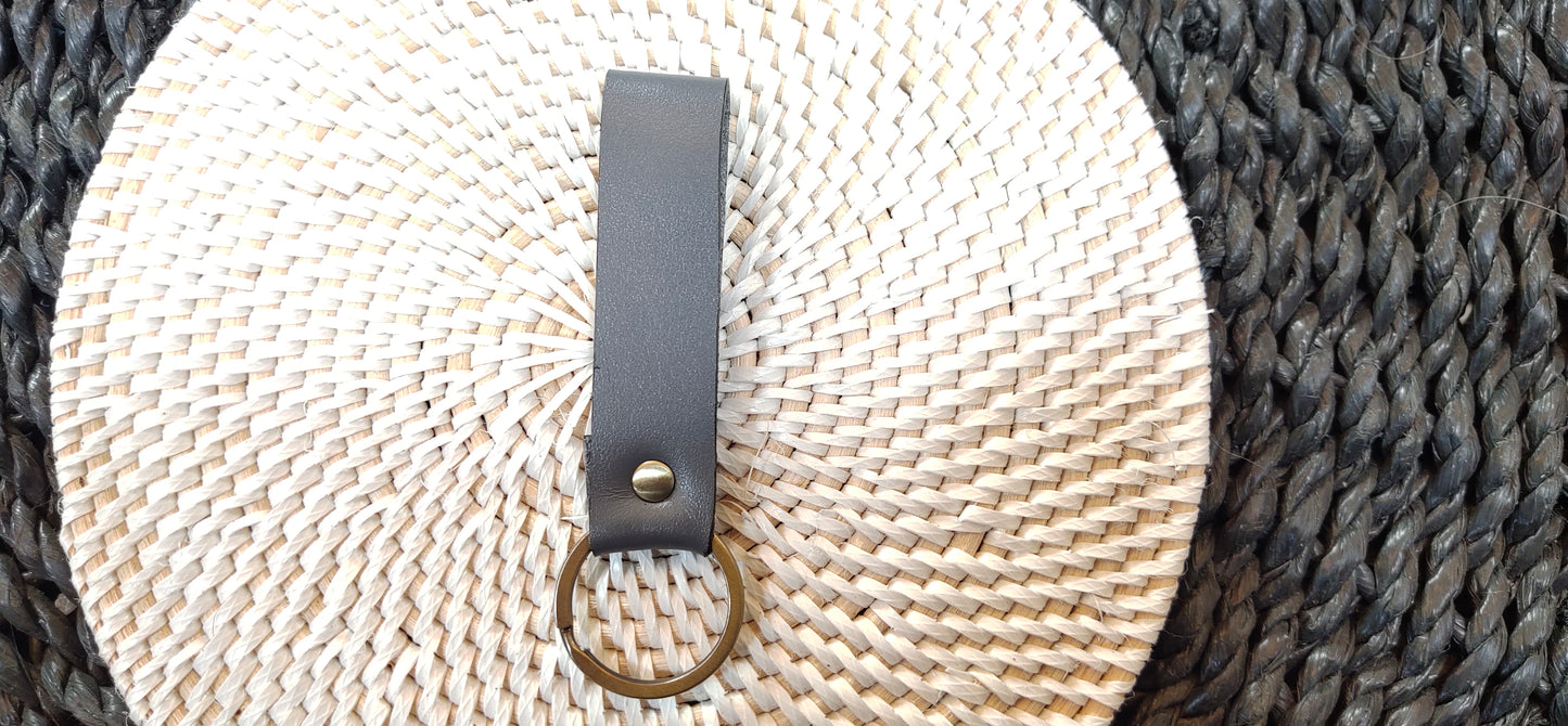 Porte-clés en cuir H 8 cm