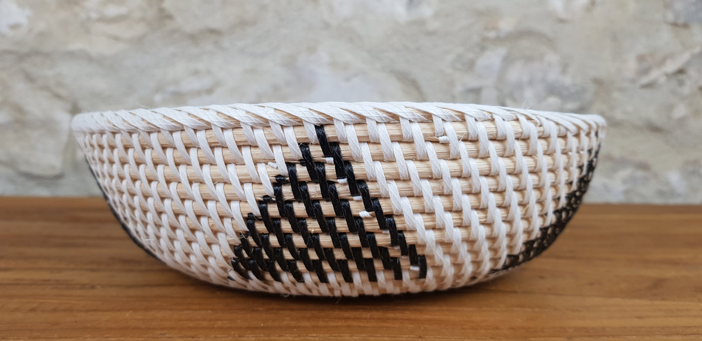 Corbeille en rotin D24 cm