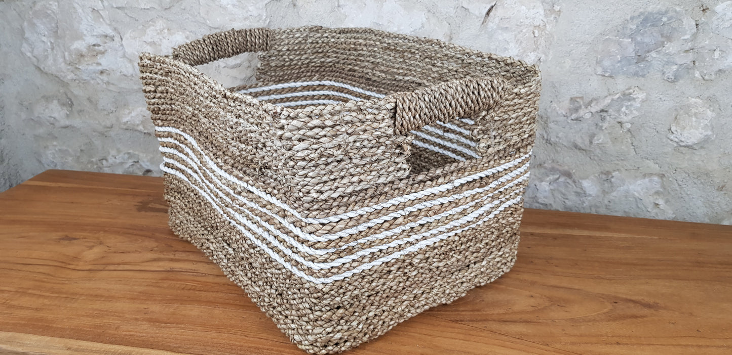 Panier en jonc de mer avec poignée de différentes tailles