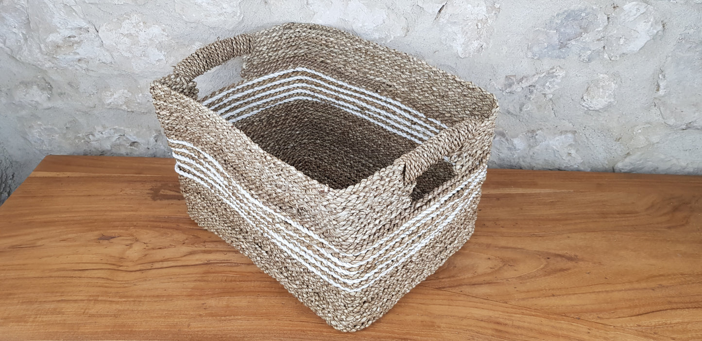 Panier en jonc de mer avec poignée de différentes tailles