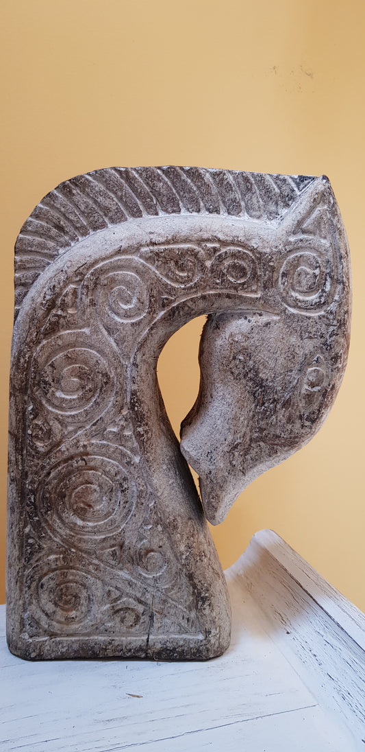 Sculpture primitive d'un buste de cheval H 33 cm