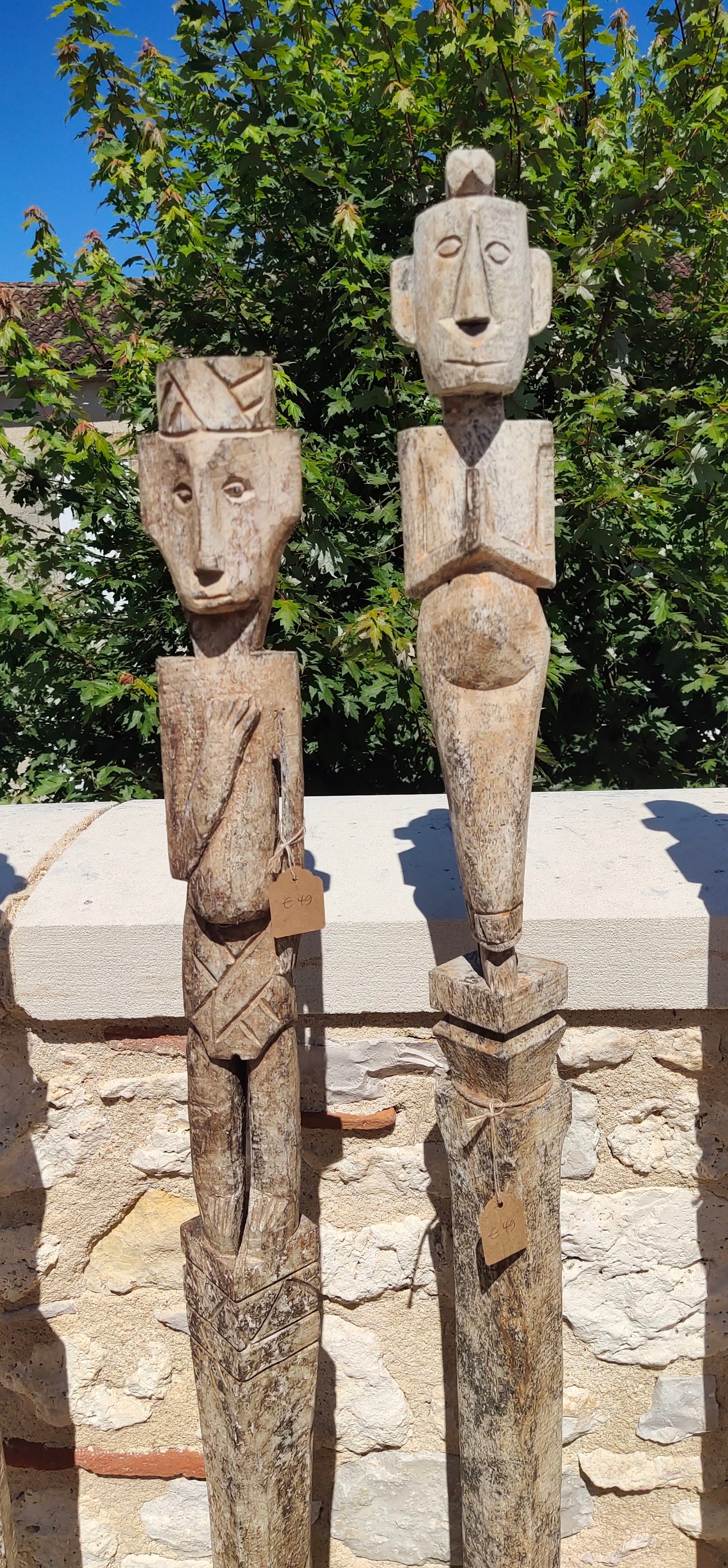 Statue d'art primitif Indonésien en bois