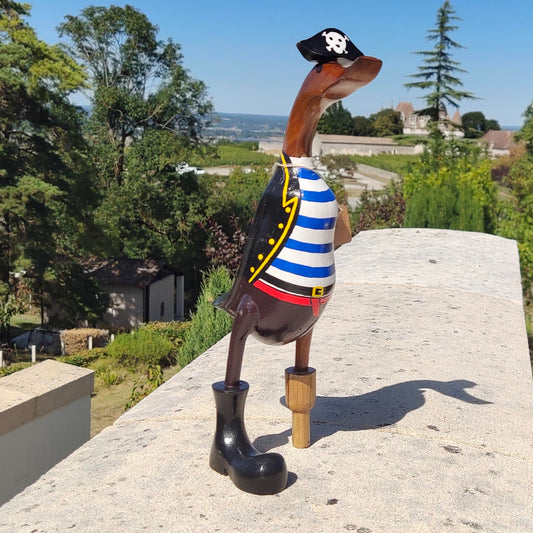 Canard pirate en bois de différentes tailles