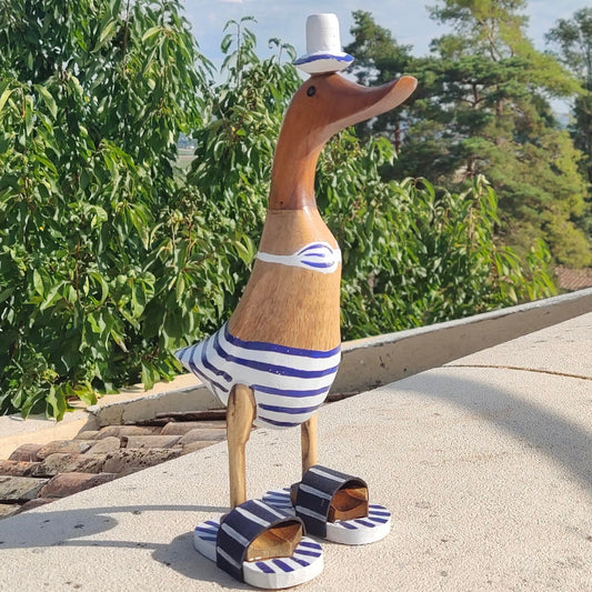 Canard baigneuse avec sandale en bois