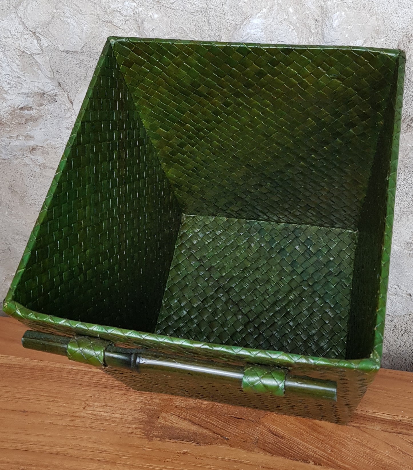 Corbeille en feuilles de Pandan